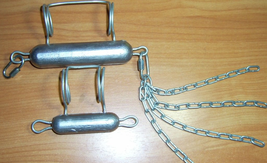 При ловле карпа на червя нужно использовать прочные снасти.